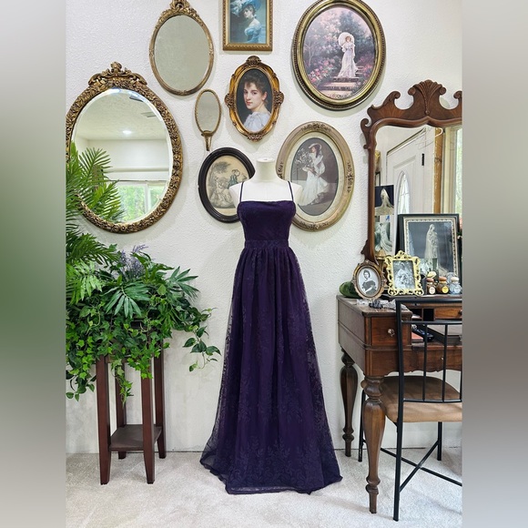Windsor Dresses & Skirts - Windsor Deep Purple Lace Prom Gown